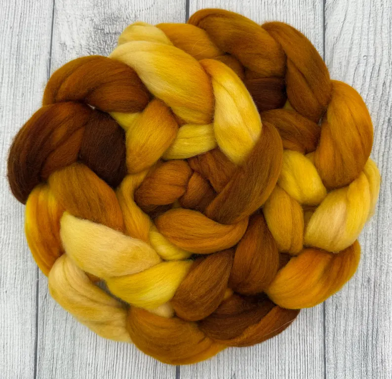 AJem hand-dyed combed top
